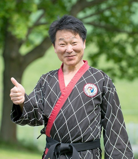 Sonsanim Ko Myong Danträger Schwarzgürtel Shinson Hapkido Lehrer Darmstadt