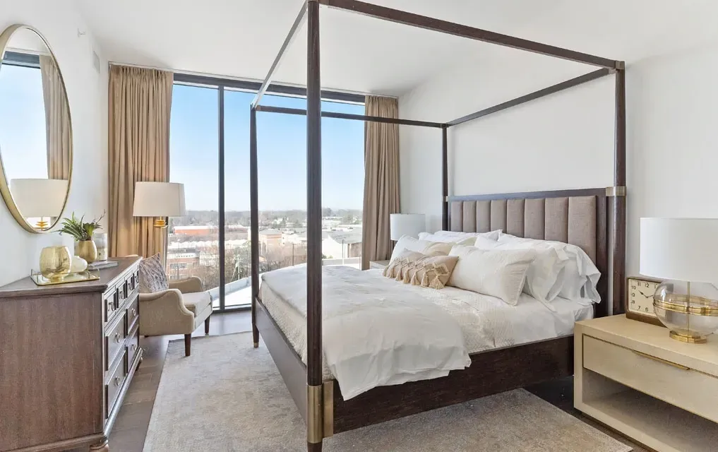 One bedroom floor plan image.