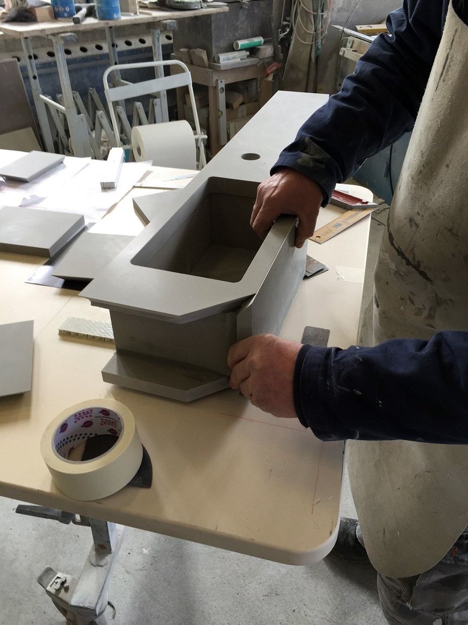 Laboratorio per la creazione di manufatti in marmo e pietra naturale