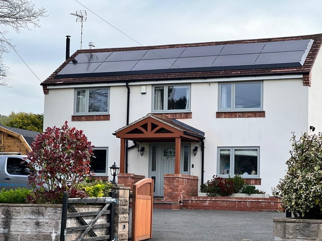 Solar panel installation by Green Leaf EV