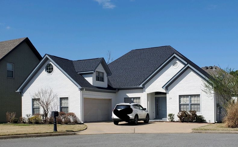 CertainTeed Landmark architectural in Moire Black