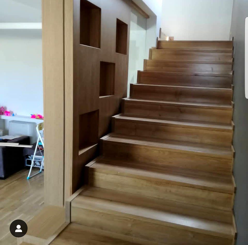 scalinata in legno