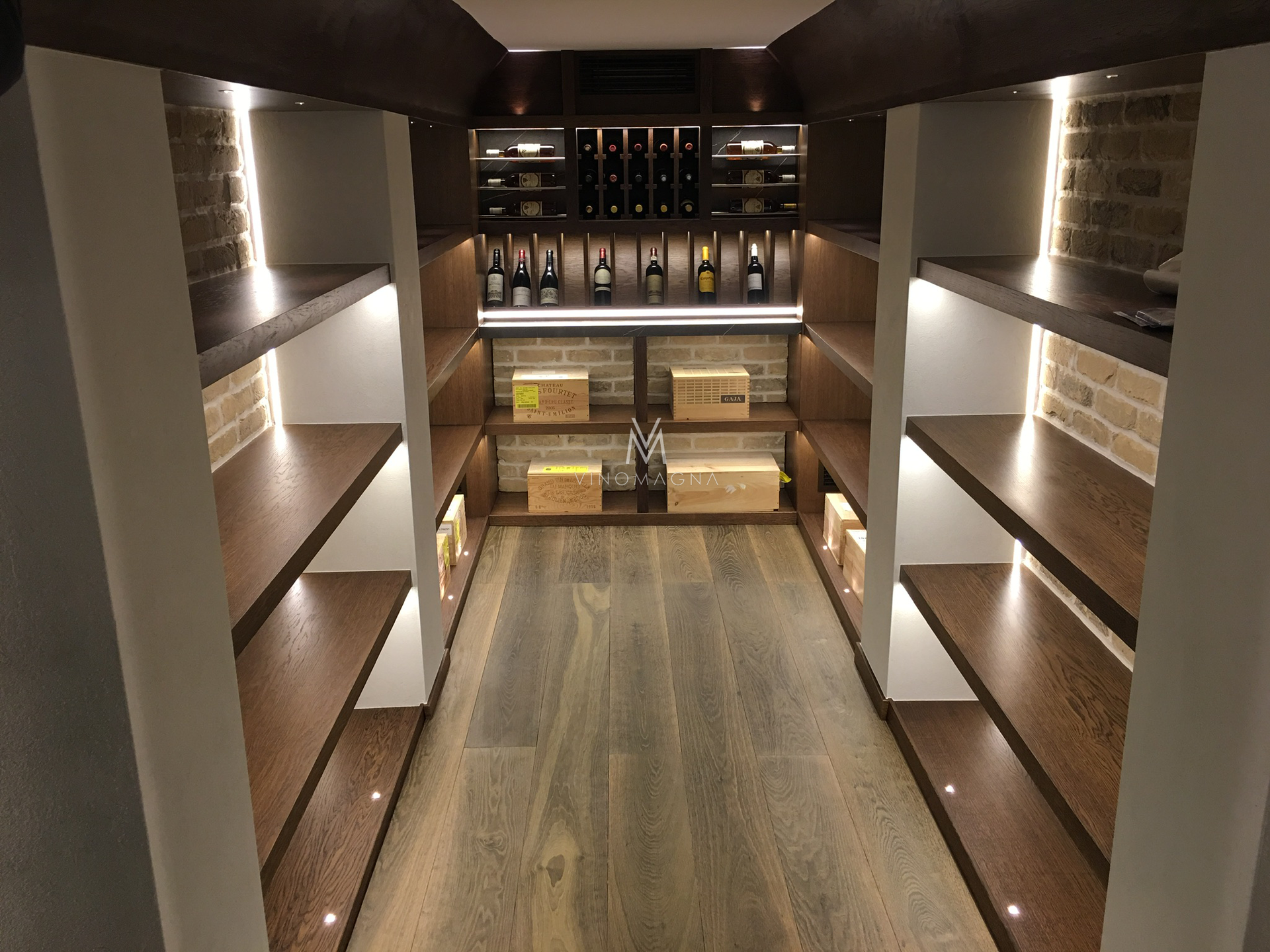 White wine cellar complete White-Wine-Cellar-real-Vinomagna