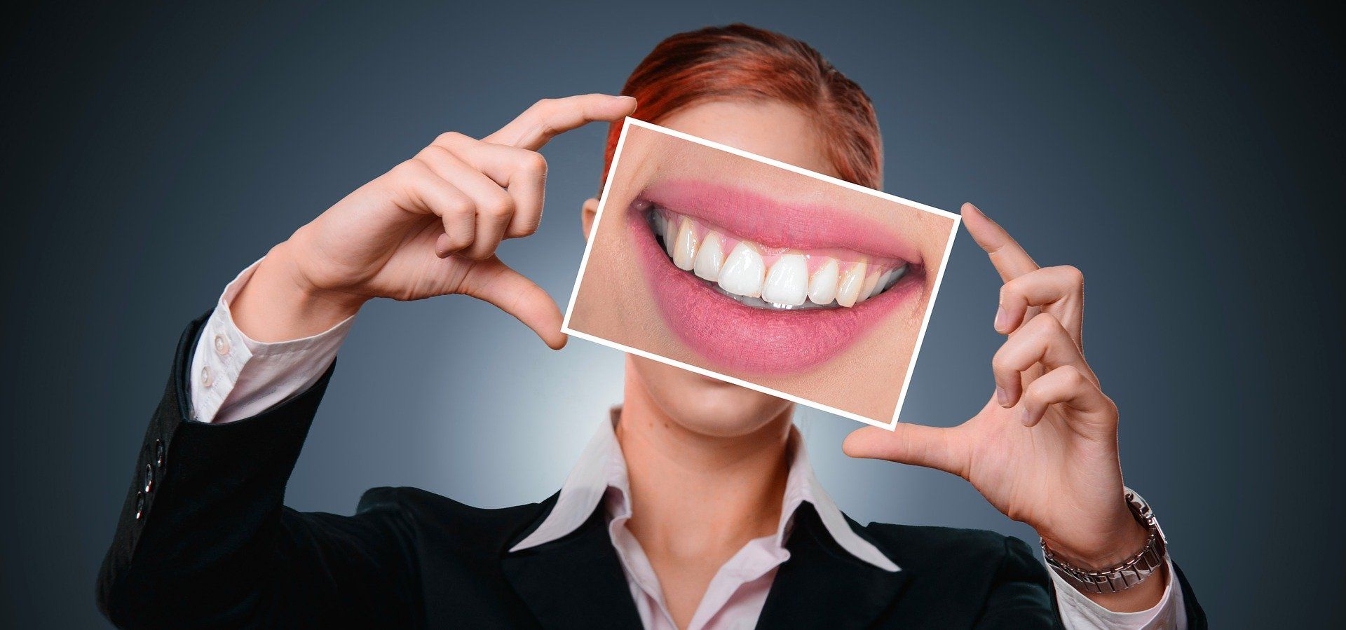 woman visiting a dentist