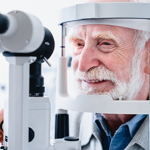 Slit Lamp Eye Checkup — Cumberland, MD — Queen City Ophthalmology Slit Lamp Eye Checkup — Cumberland, MD — Queen City Ophthalmology