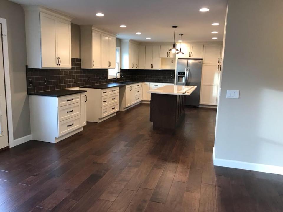 Our Flooring Showroom in Eldridge, IA Mike's FloorPro