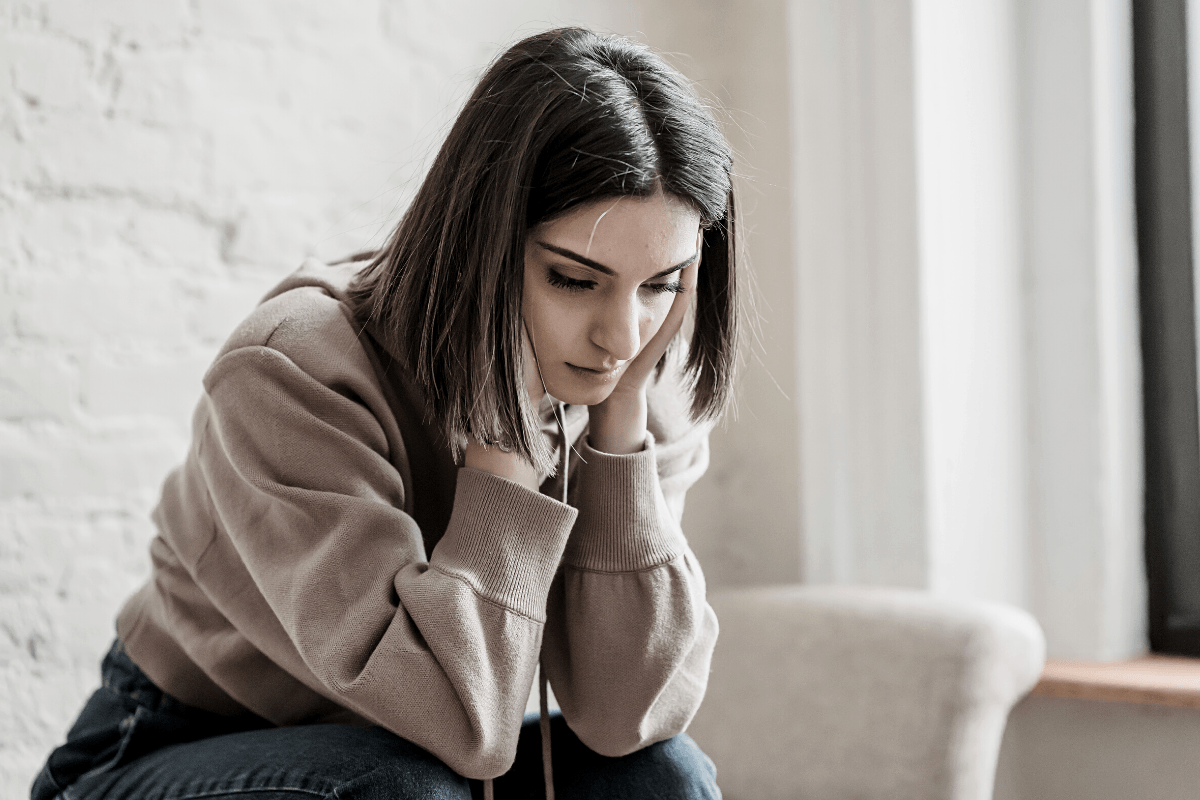 Tristeza, angústia e vontade de chorar