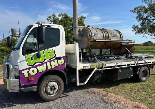 White Tow Truck With 