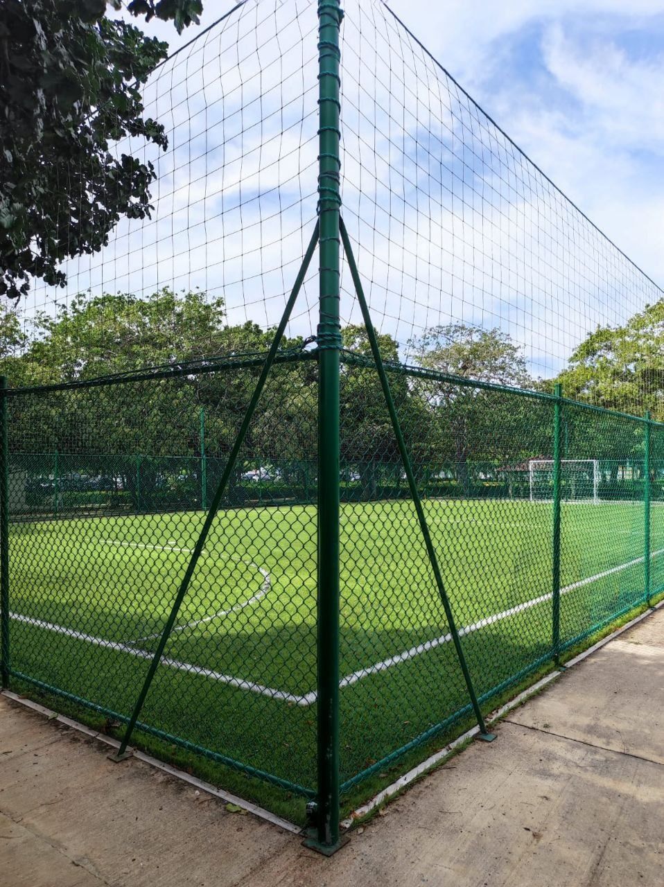 Mallas Torres, mallas de nylon para canchas deportivas en Colombia.