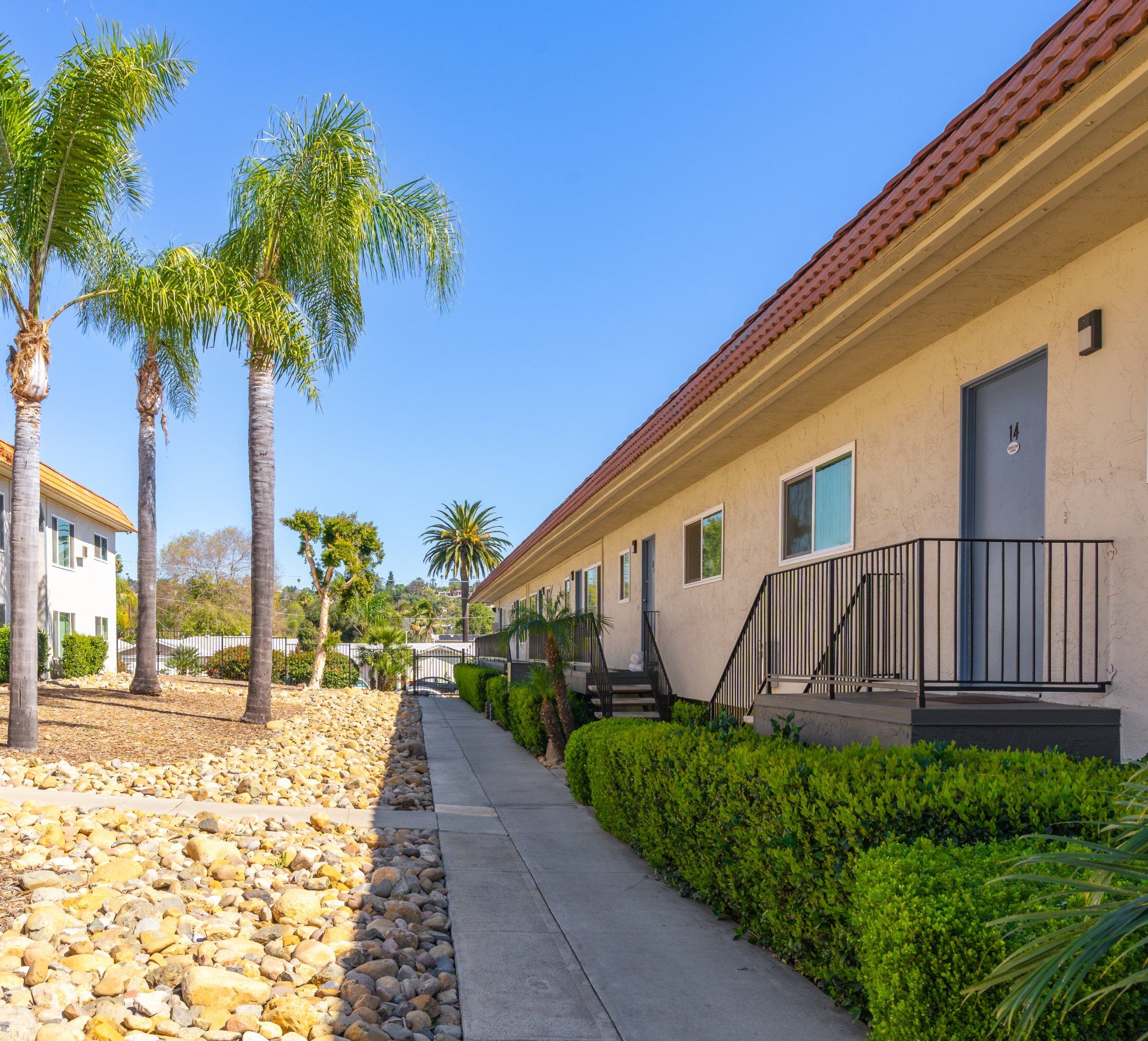 MAPLEWOOD VILLAS