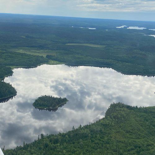 Lakes rivers forests surround oak lake lodge fly in fishing ontario