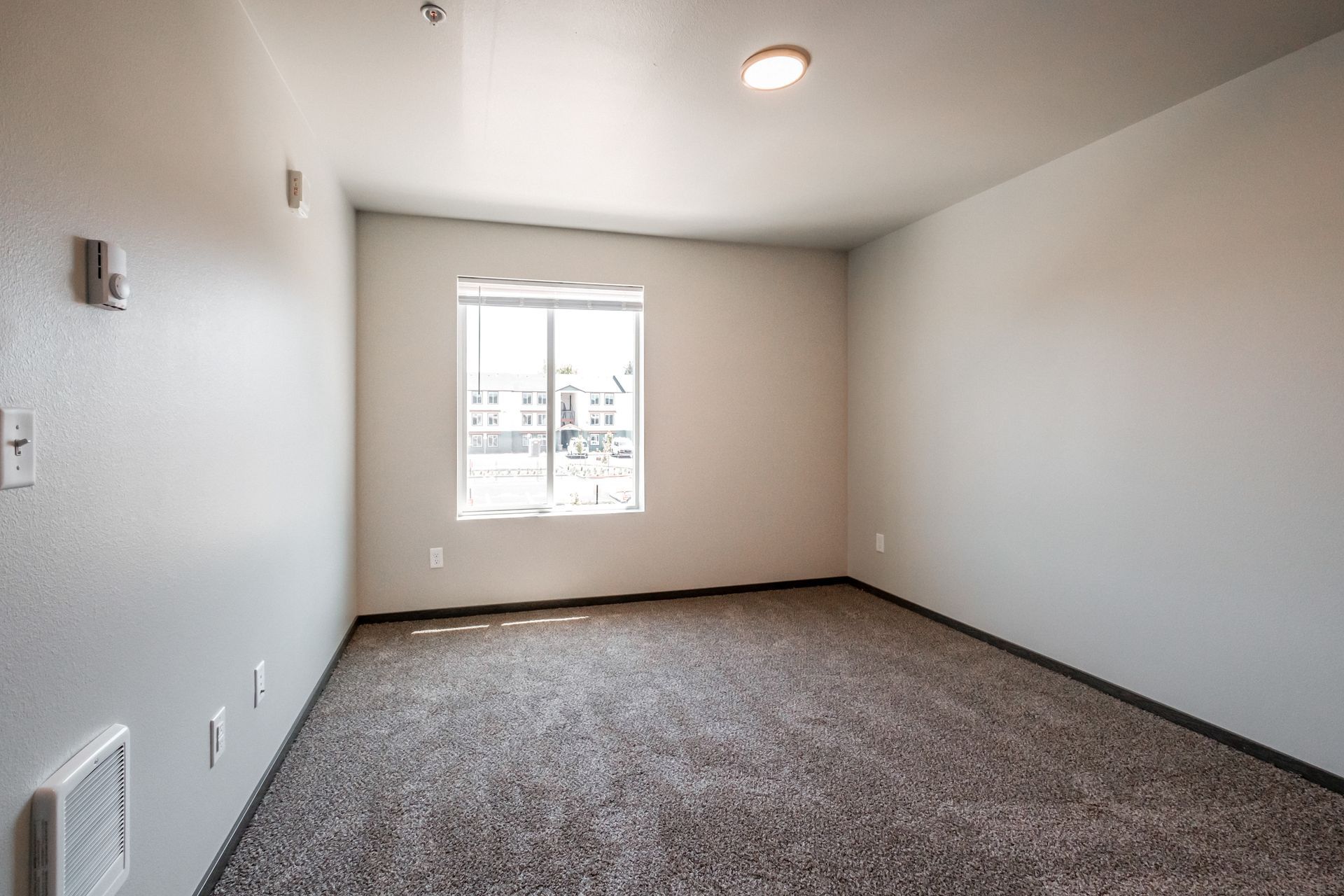 Birch Place Apartments in Salem Oregon, near Chemeketa Community College – bedroom – 1.