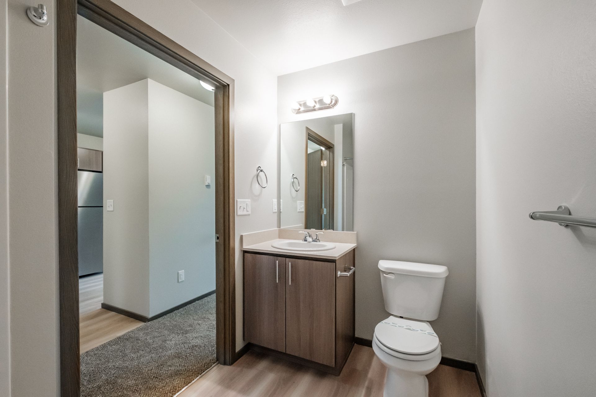 Jefferson Terrace Apartments in Jefferson Oregon – sink and toilet. 