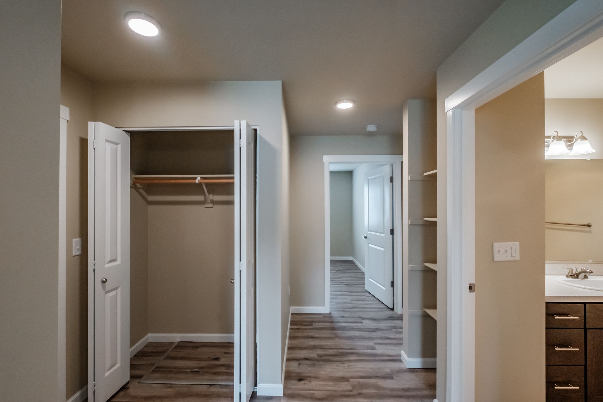 Santiam Gateway Apartments in Sweet Home Oregon, two-bedroom two-bathroom –closet and spacious hallway.