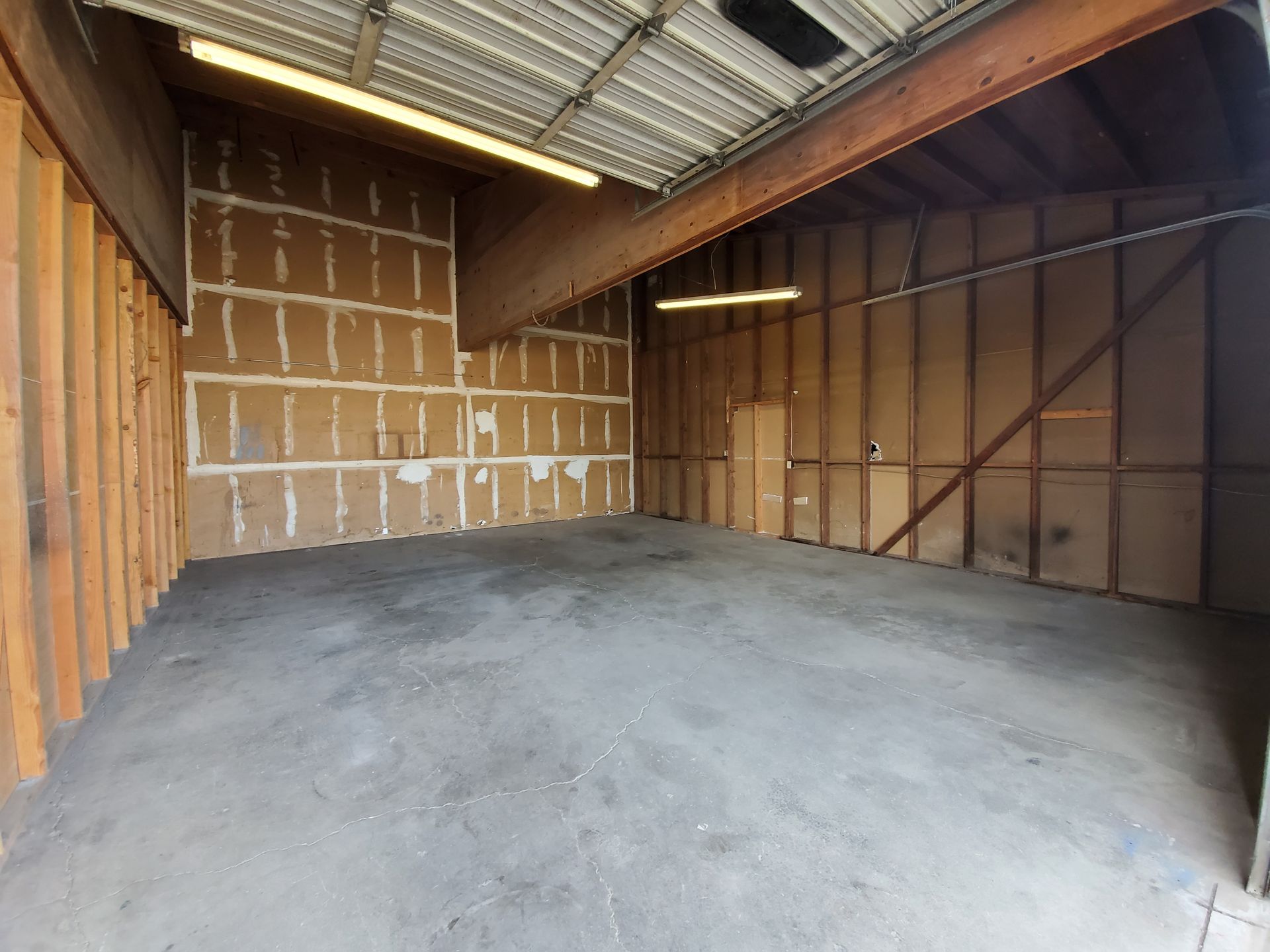 Three Lakes Storage in Albany Oregon – interior of large wood storage unit.