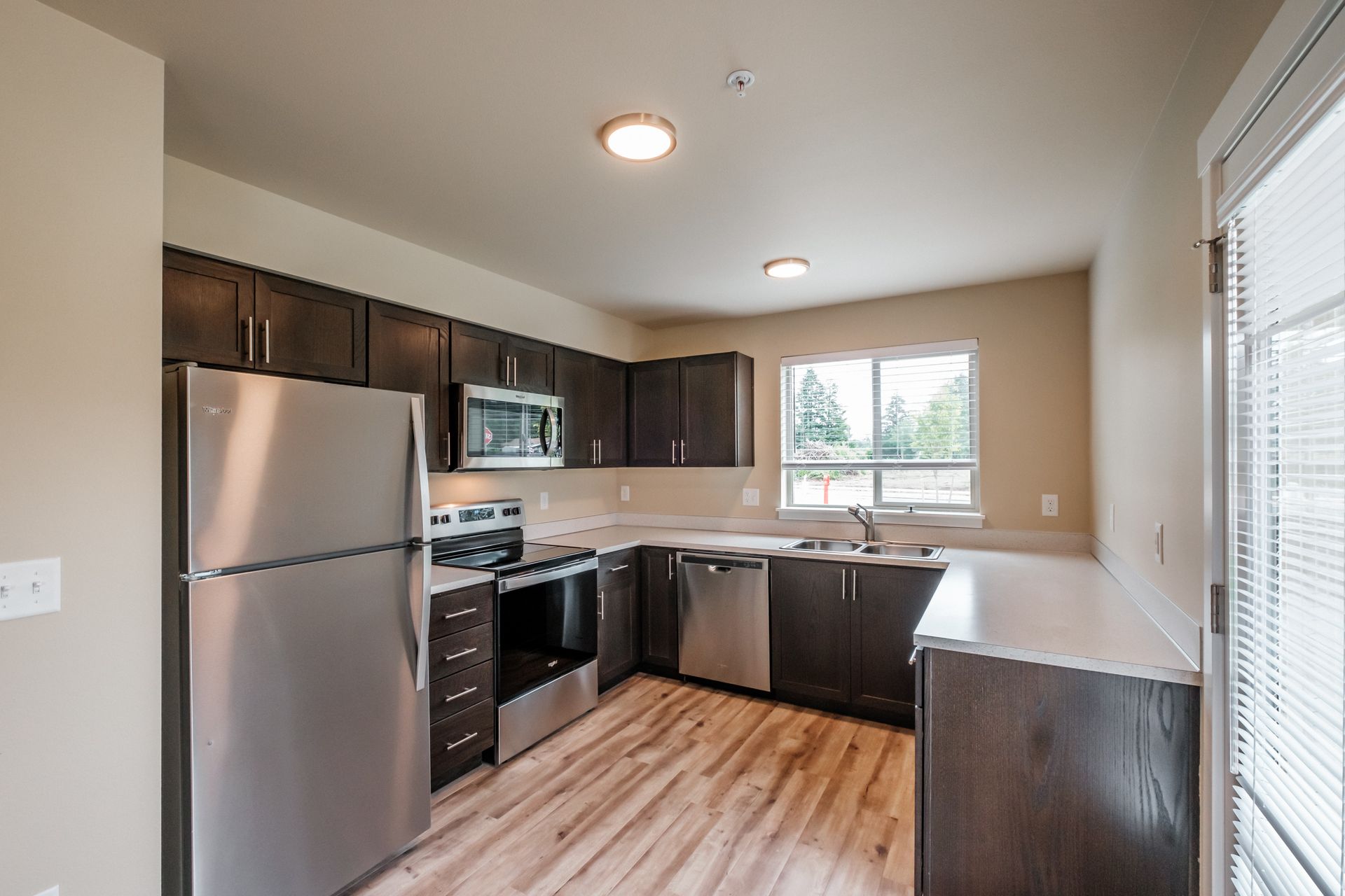 Santiam Gateway Apartments in Sweet Home Oregon, two-bedroom two-bathroom – kitchen.