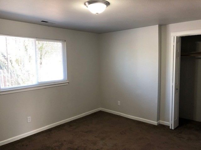 Prairie Place Duplexes in SE Albany OR, two-bedroom, one-bath – bedroom closet and window_2