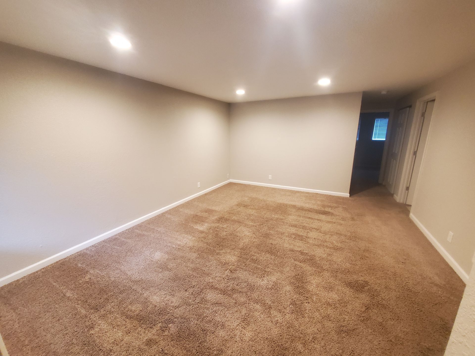 Jackson Duplexes in Albany Oregon – two bedroom one-bathroom – living room.