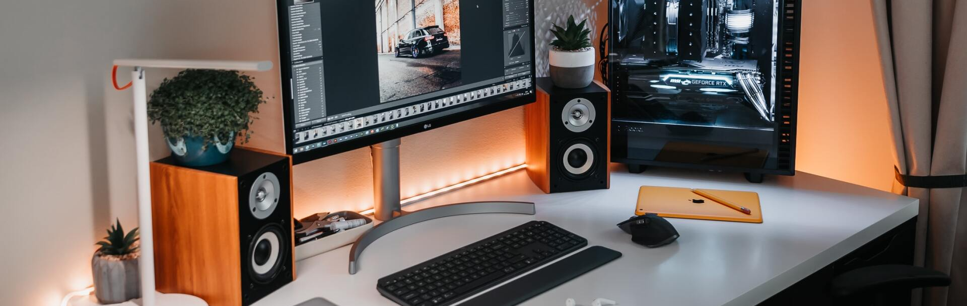 Desk Area