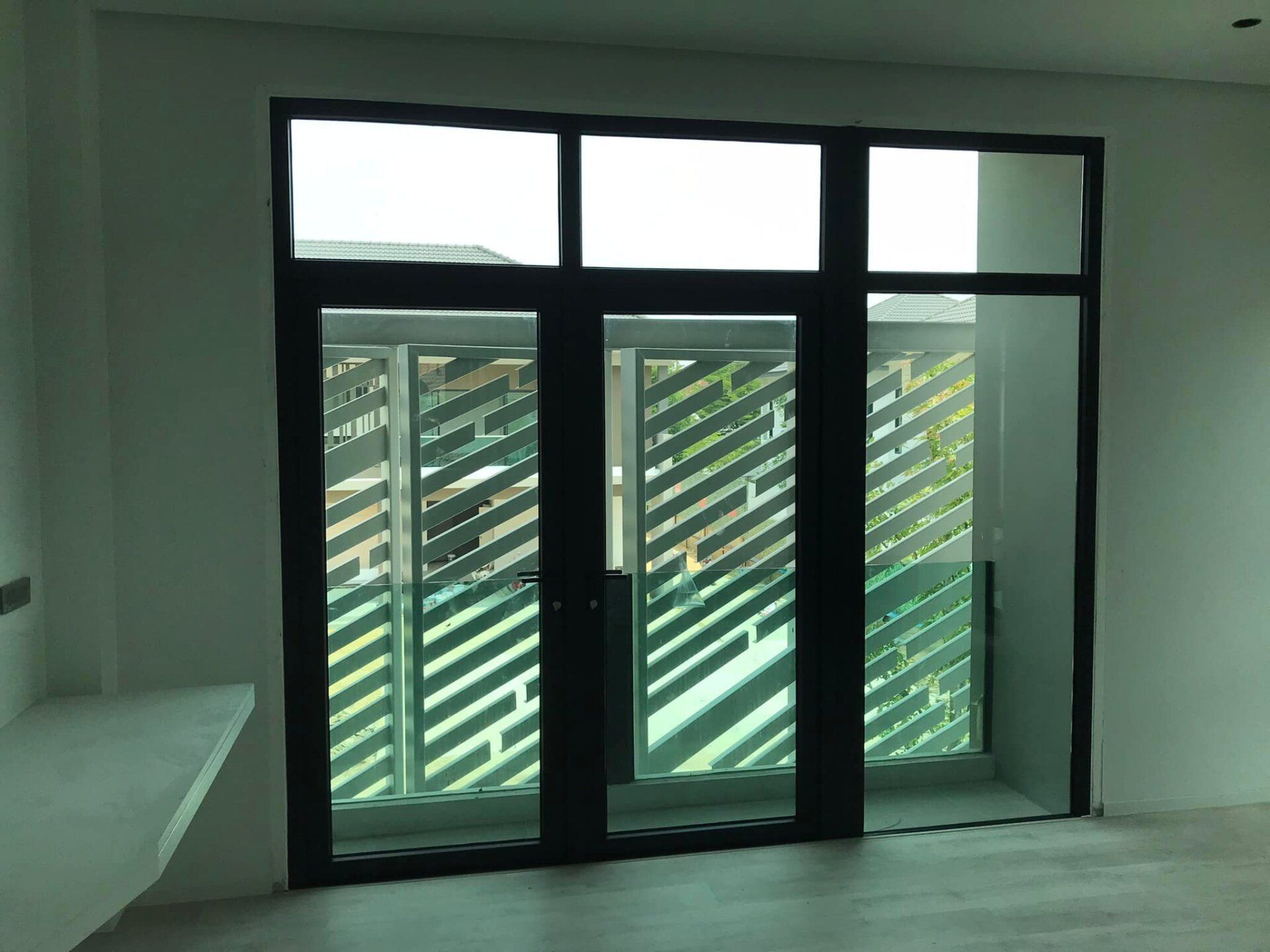 ประตูกันเสียง uPVC กระจกลามิเนต