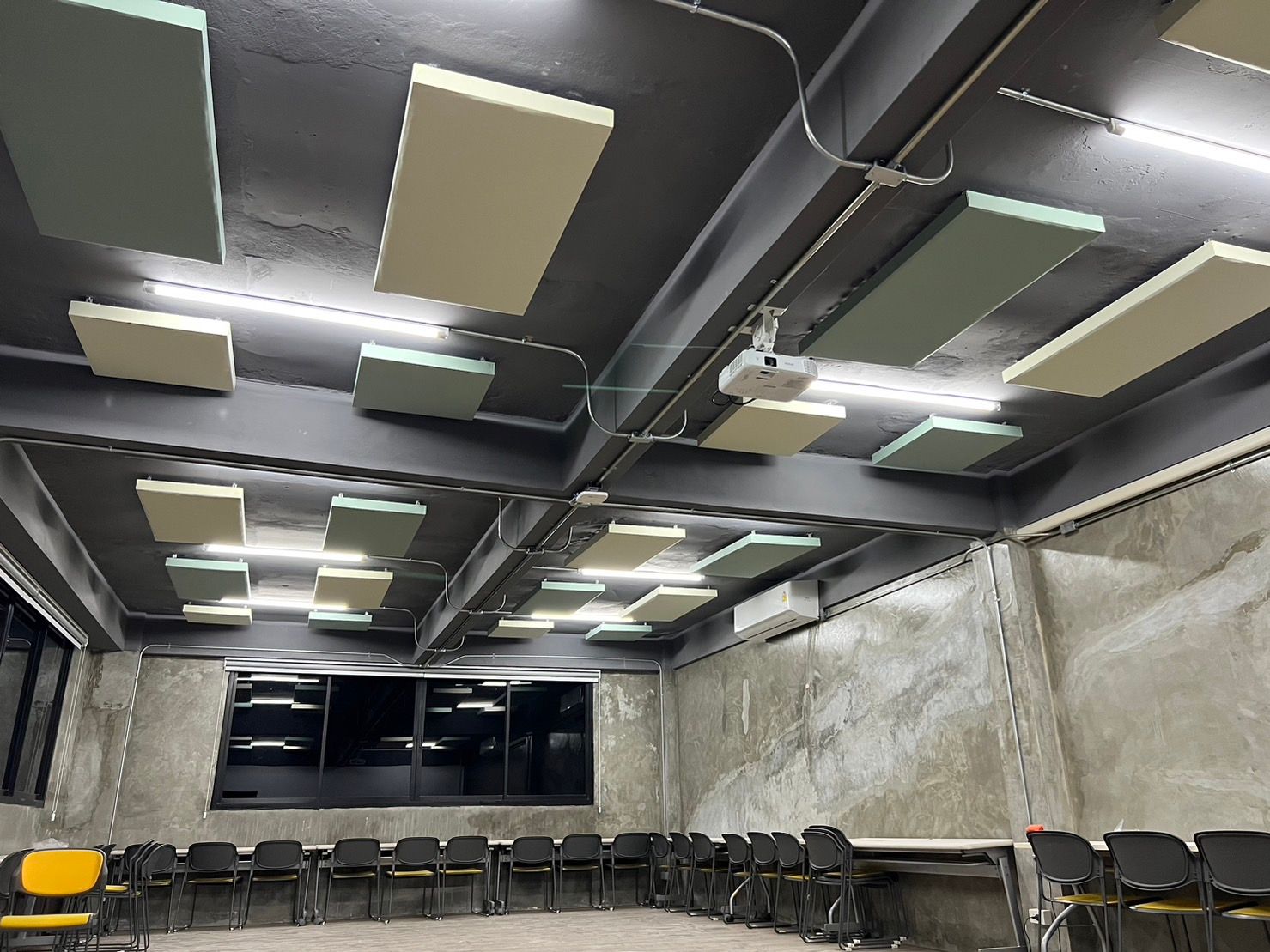 Acoustic Baffles แผ่นซับเสียงแบบแขวนฝ้าเพดาน