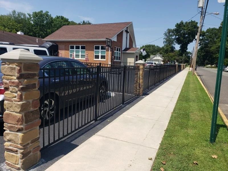 Burger-fence-faq-img