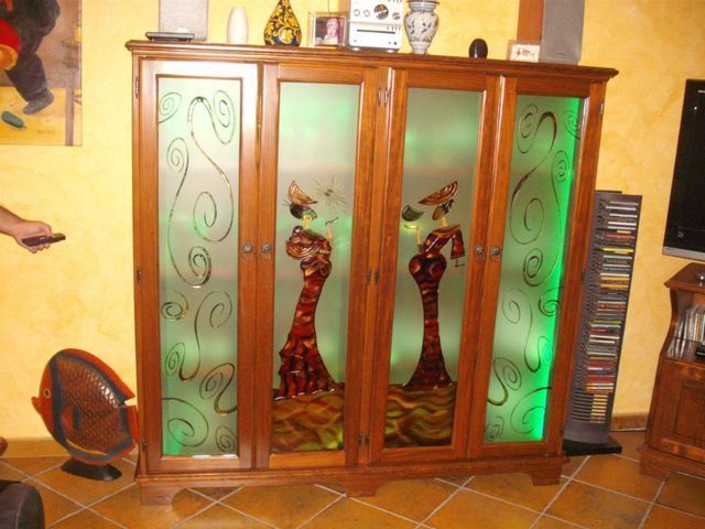 decorazione su vetro scavato