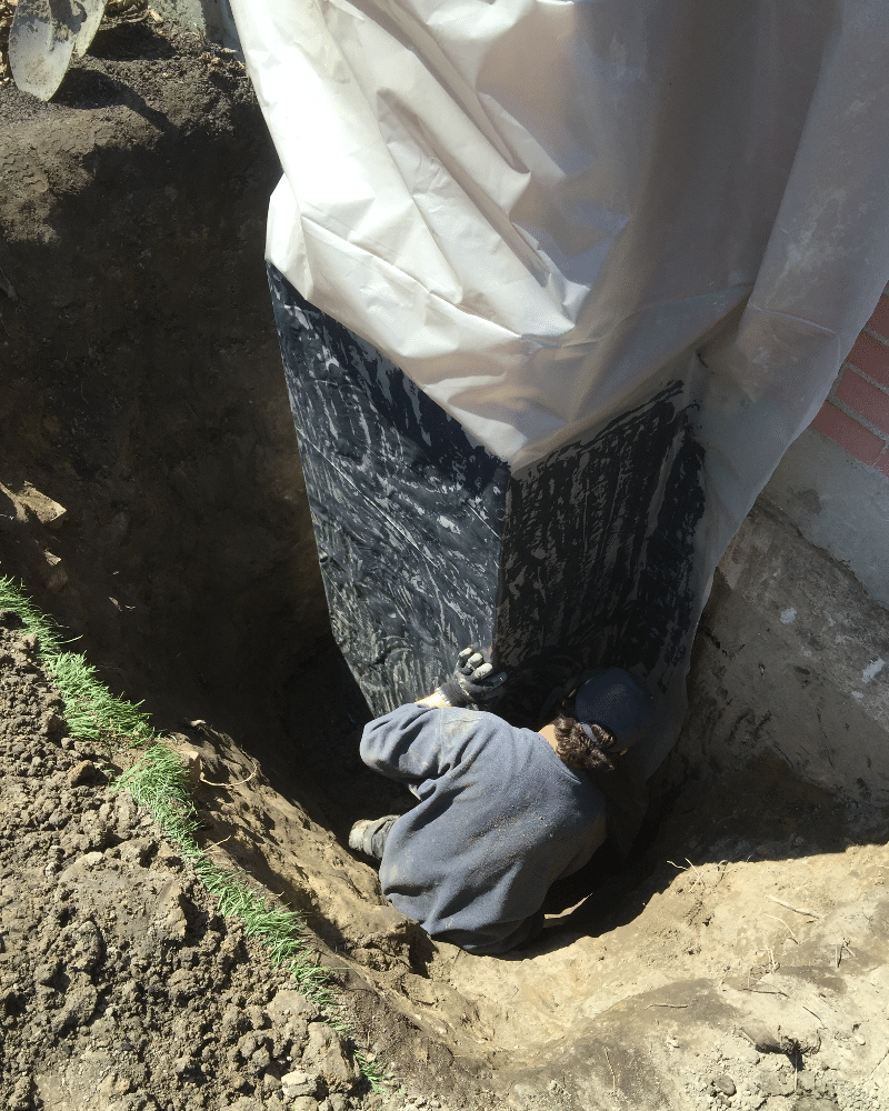 Man Construct Chimney - Taylor, MI - Best Chimney Company