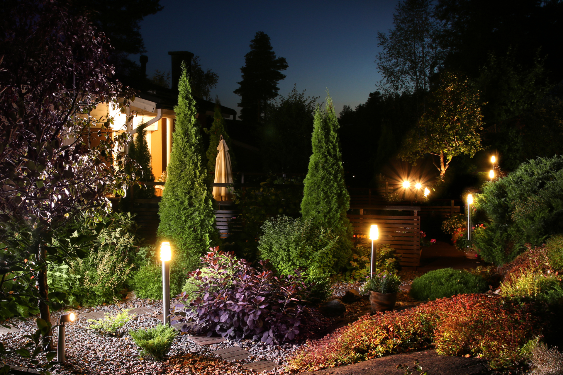 landscaping services lighting