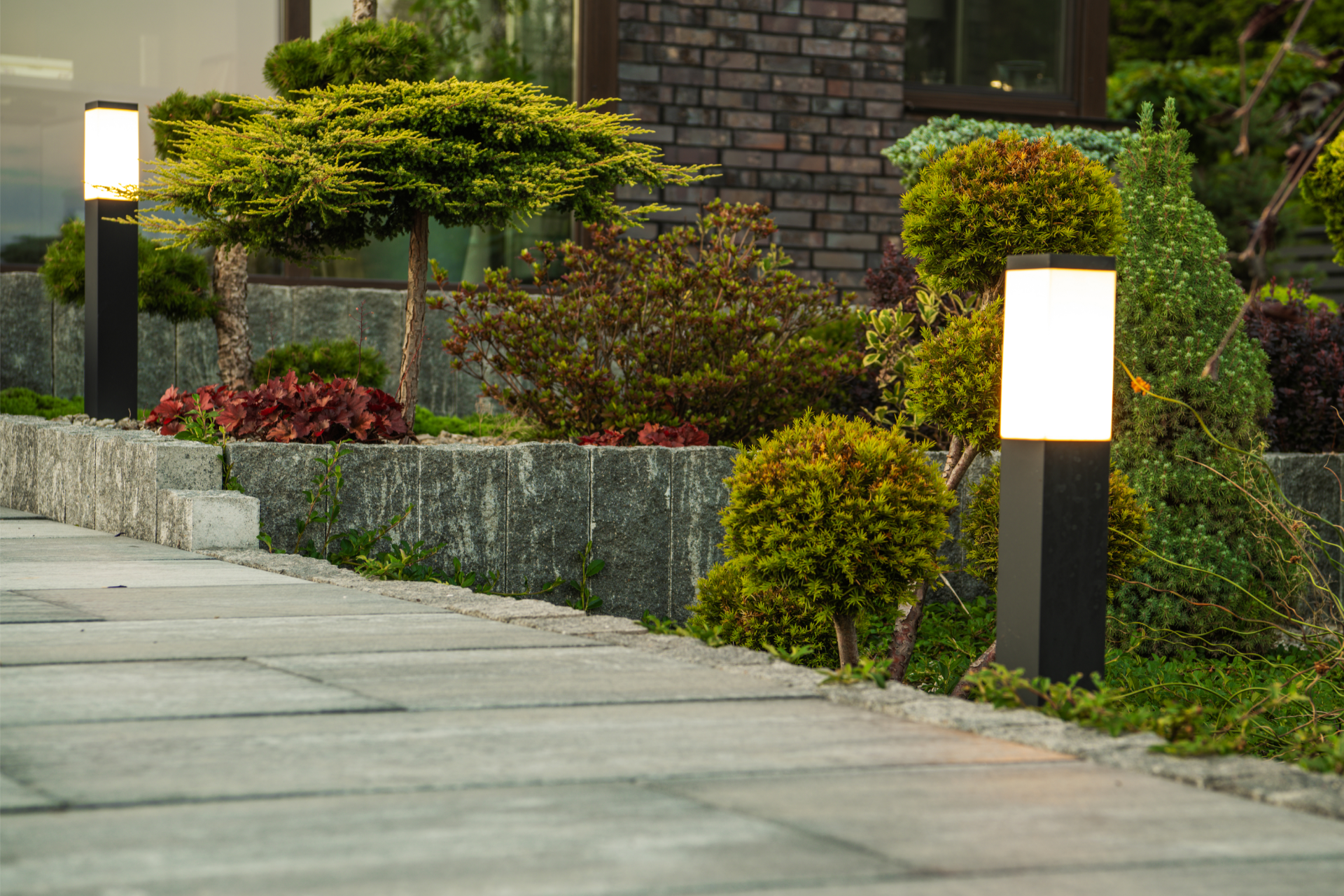 landscaping services lighting