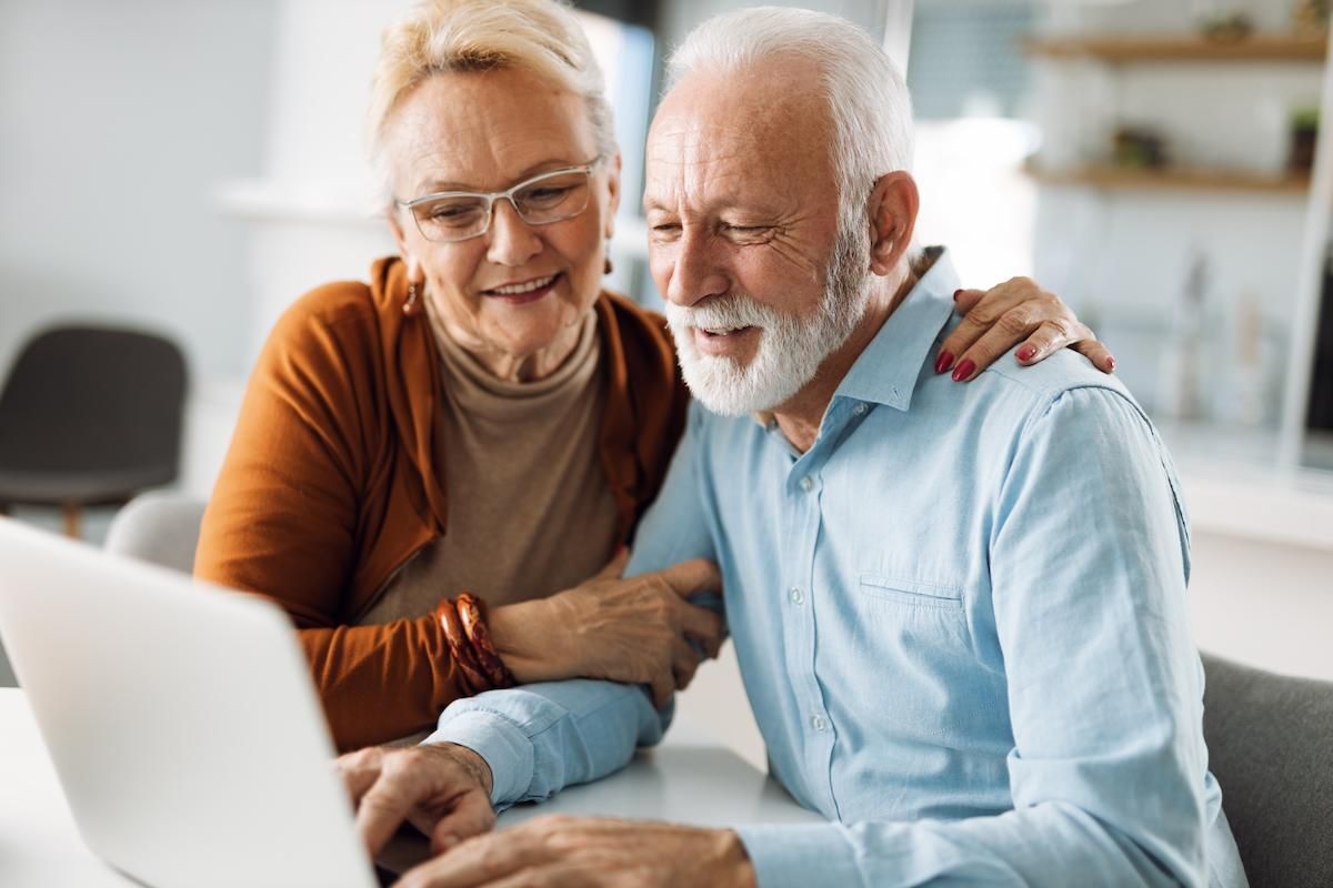 Quality Life Services Chicora FAQ photo of happy elderly couple choosing short term rehab care
