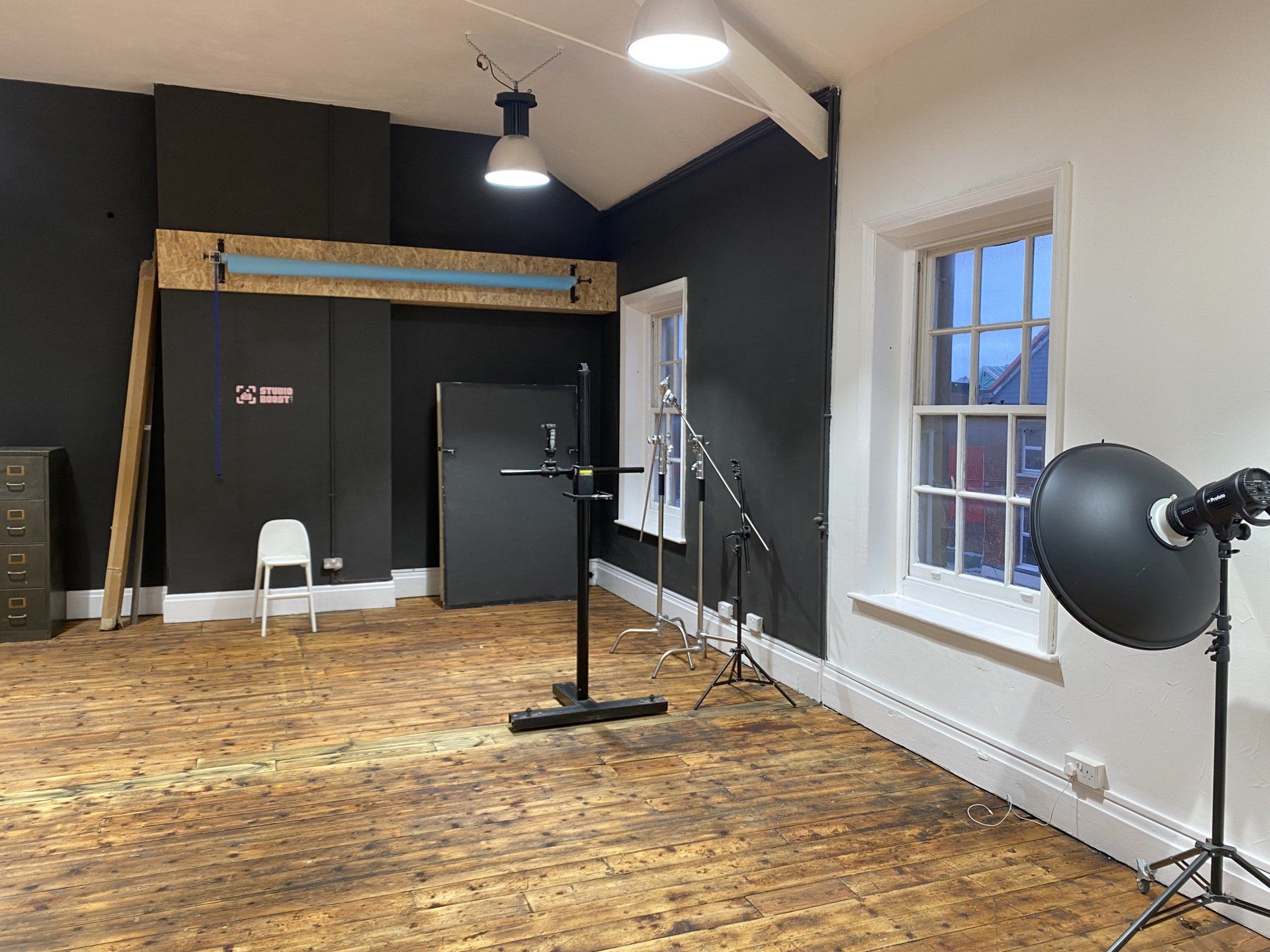 Photography Studio Bournemouth StudioRoost Matt Theodore Photographe