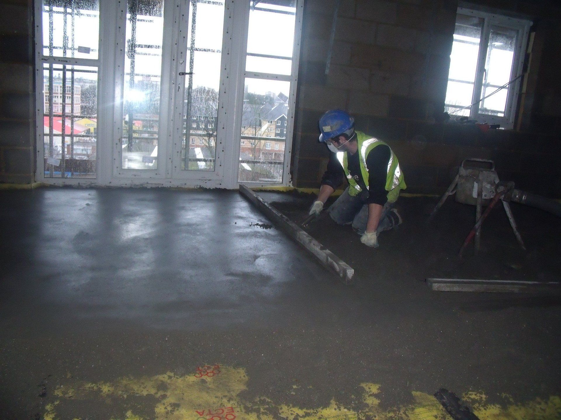 Laying Screed