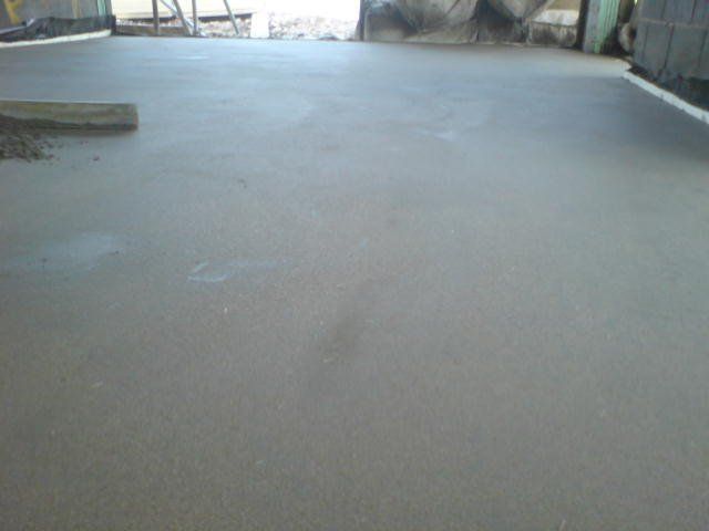 Level Screeding