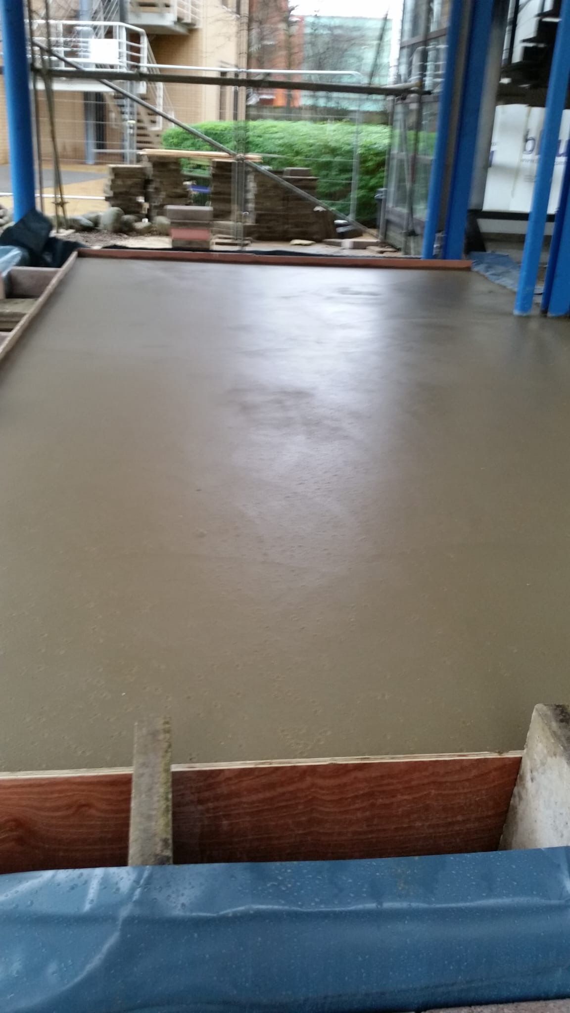 Newly laid floor screed in a residential extension