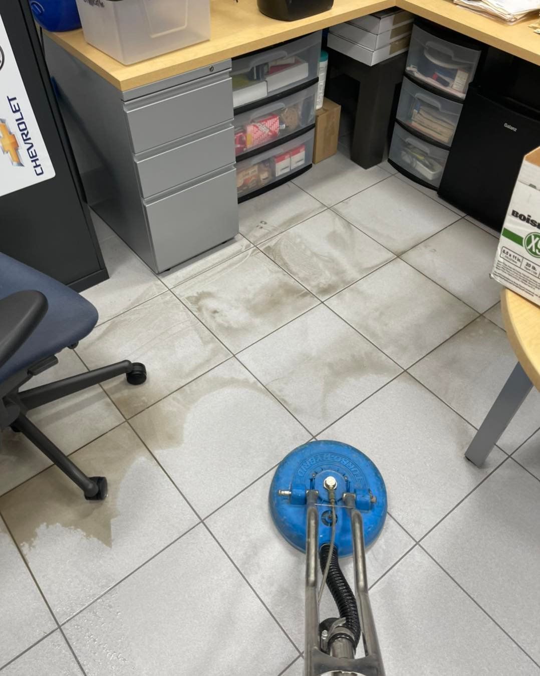 Cleaning the Office Tile Floor — Circleville, OH — Captain Steamer Cleaning Company