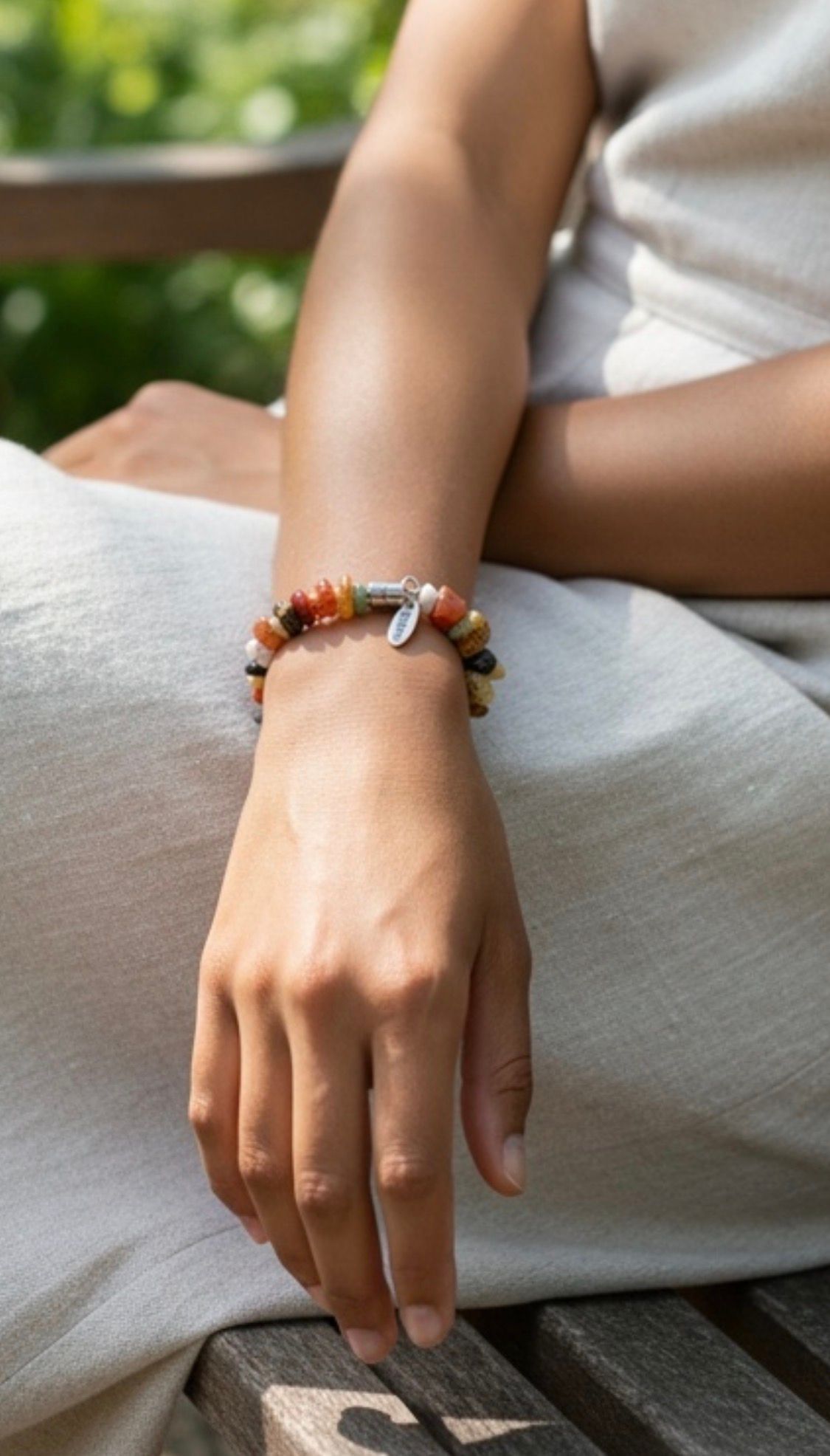 Stunning Multicolored Chipped Beaded Bracelet Featuring a Magnetic Clasp