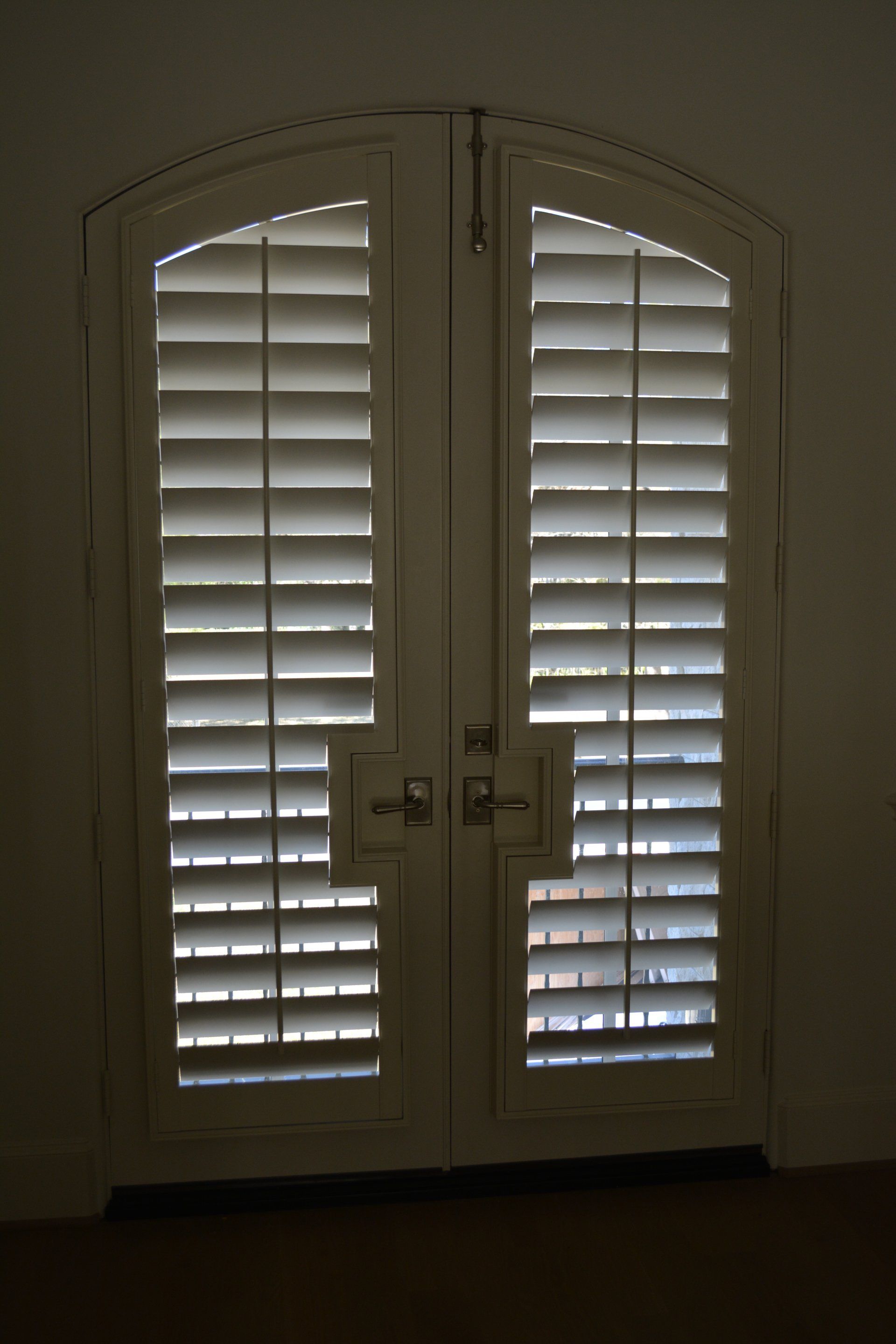 Tilt Rod Door Brow