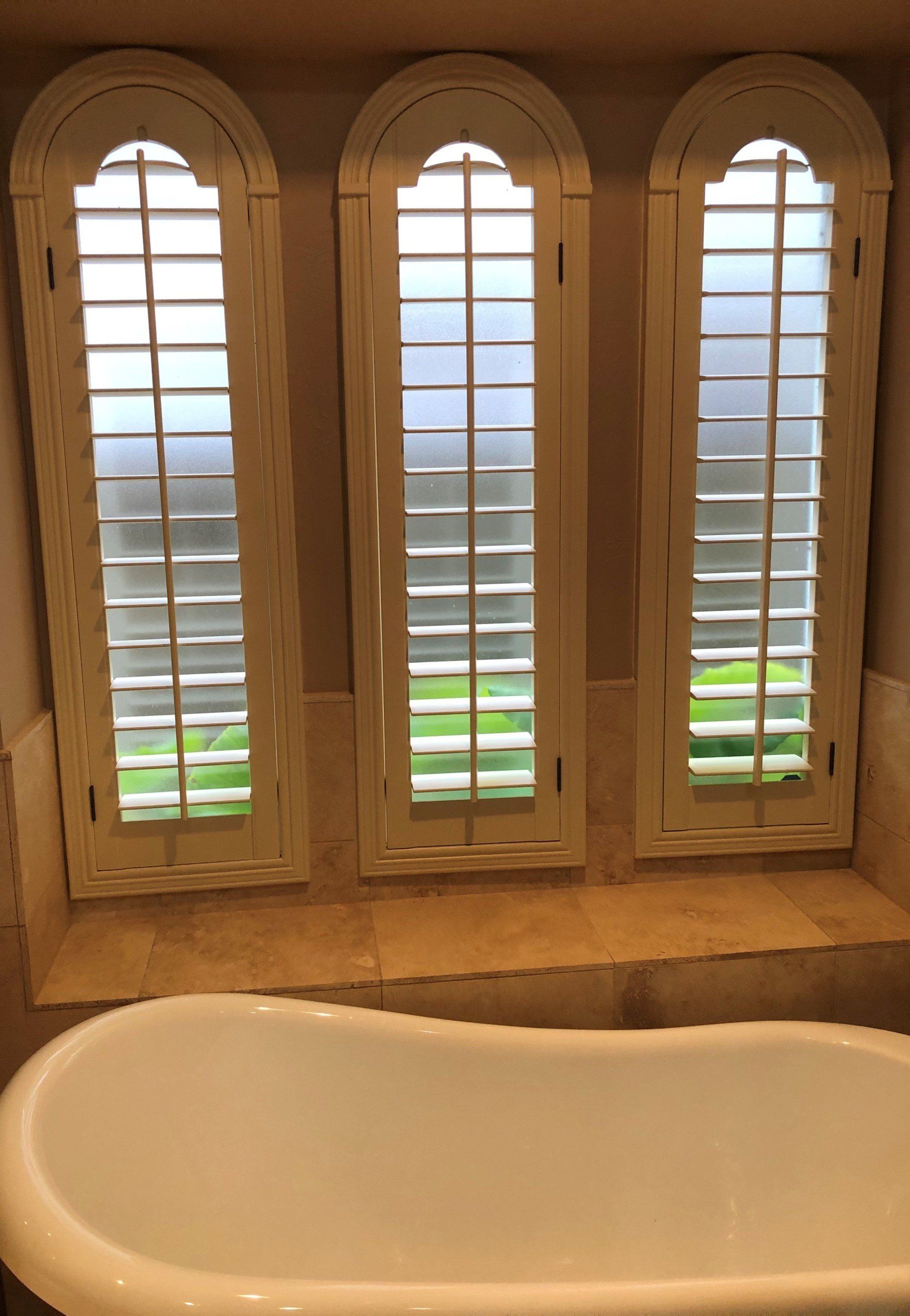 Arch Shutter