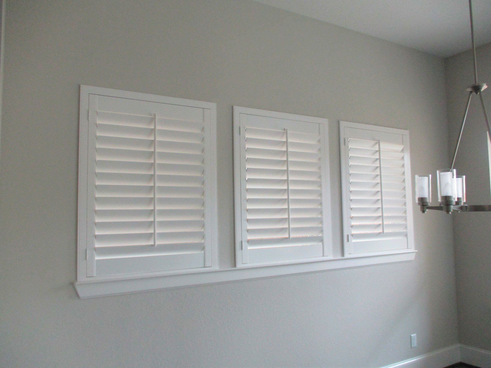 Tilt Rod Shutter