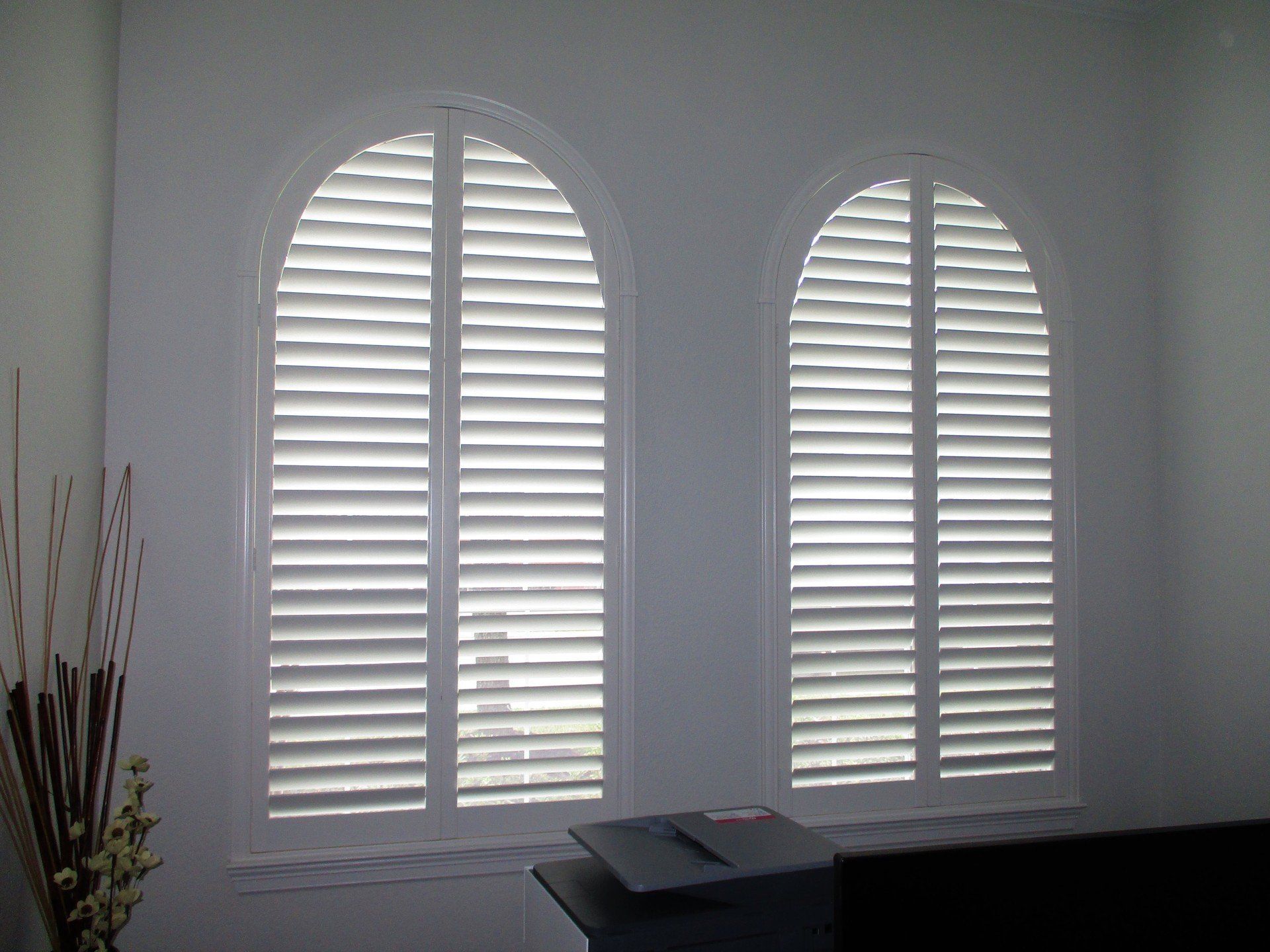 Arch Shutter