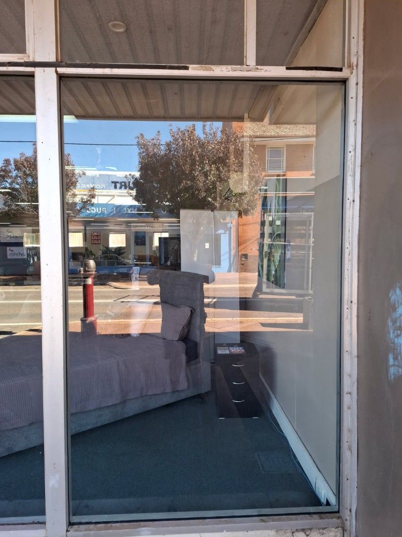 Fixed store-front glass window, repaired by Toodyay Glass