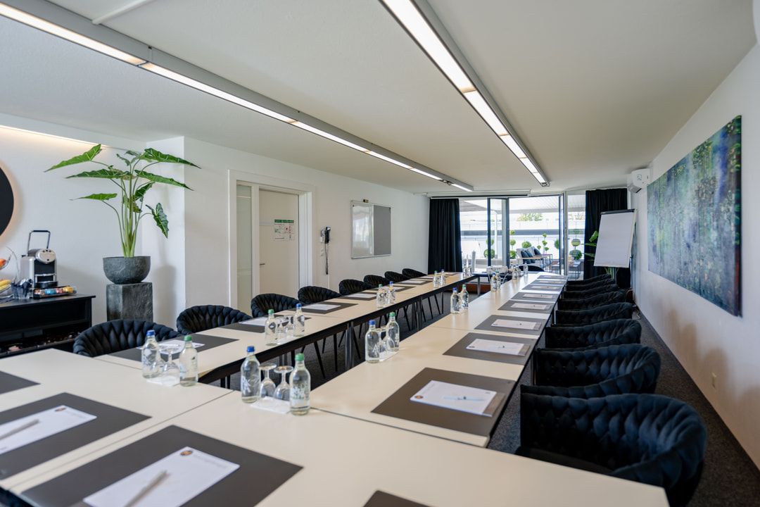 Auch im Raum 7 vom Hotel Egerkingen lassen sich im gepflegten Rahmen Business-Meetings abhalten