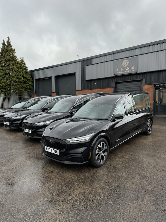 Commercial vehicle replacement planning for specialist operators
