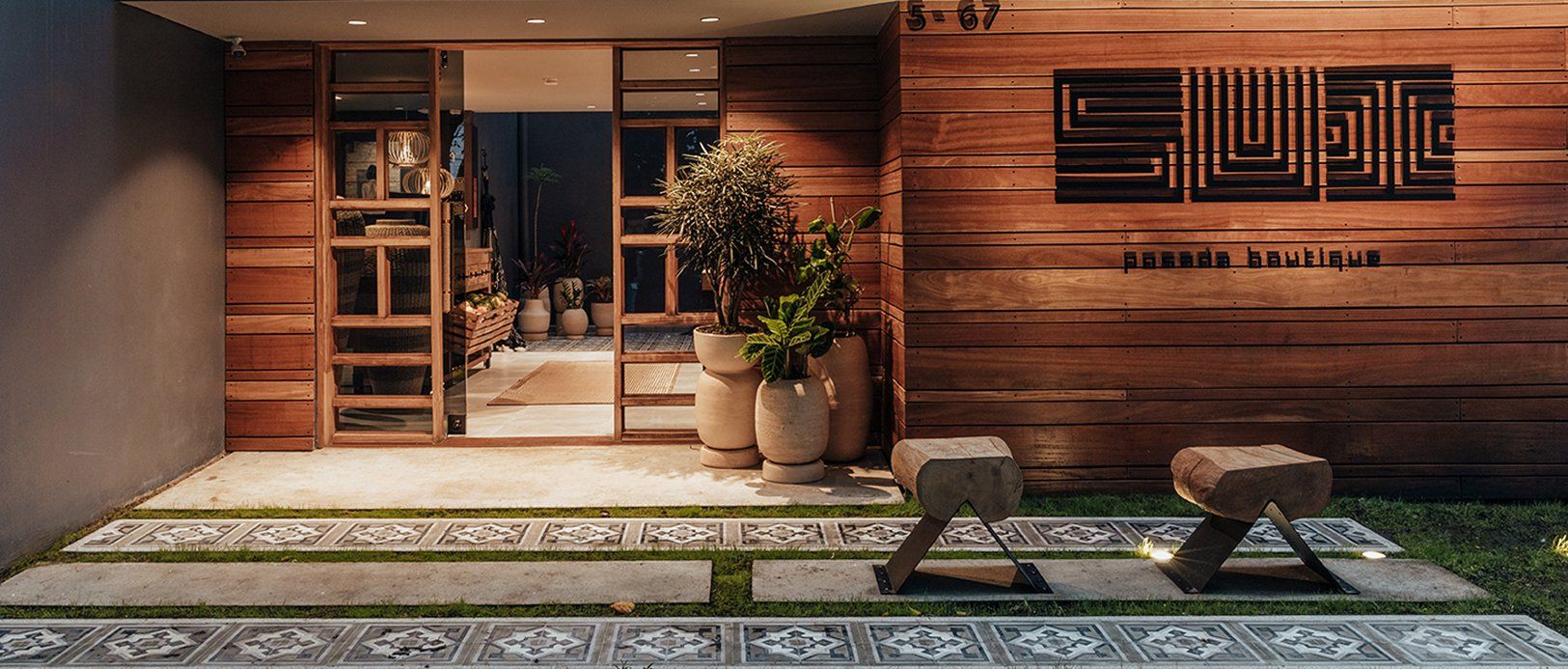 where to stay in medellin colombia