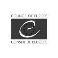 Le logo du Conseil de l'Europe est noir et blanc.
