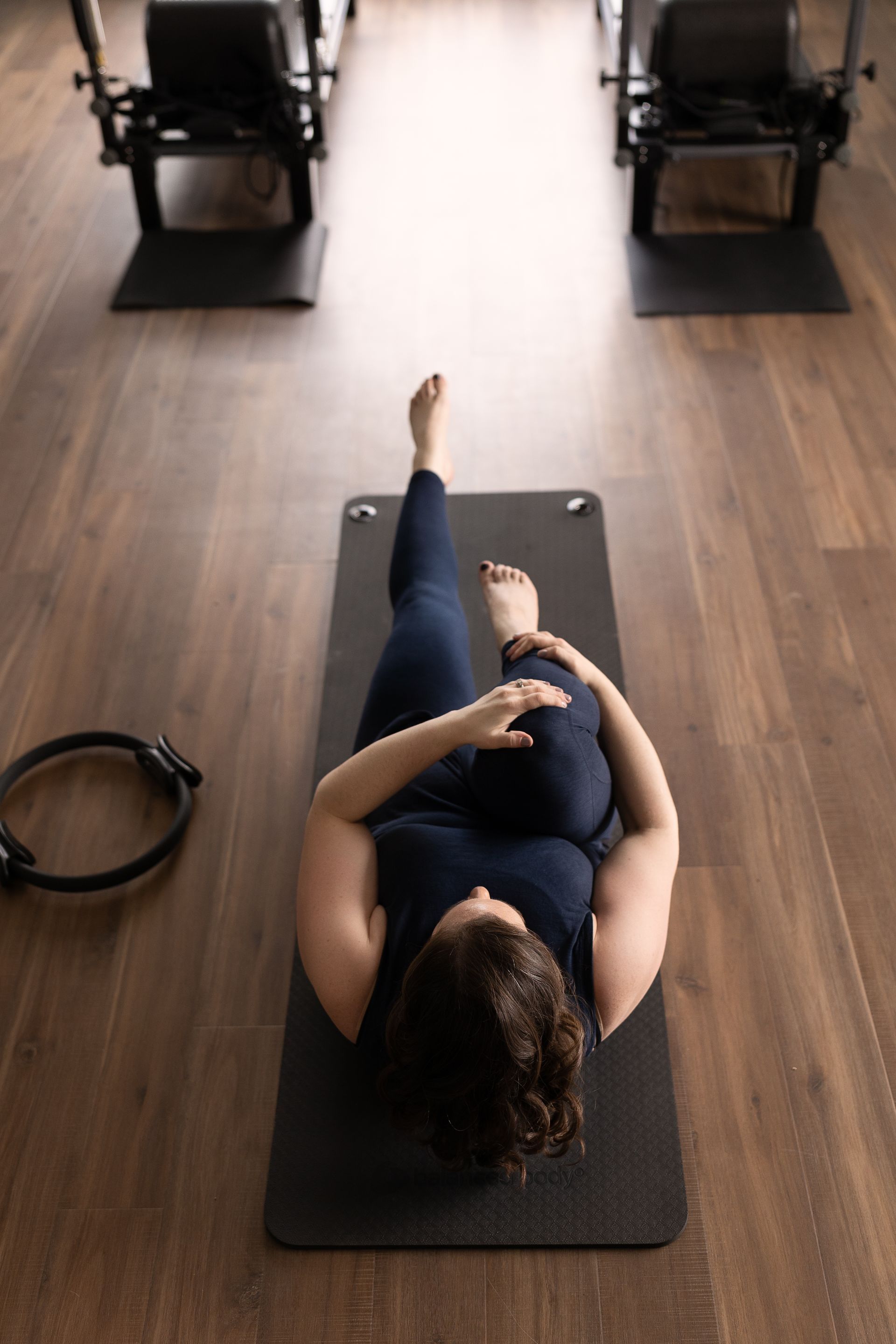 woman_on_mat_during_pilates
