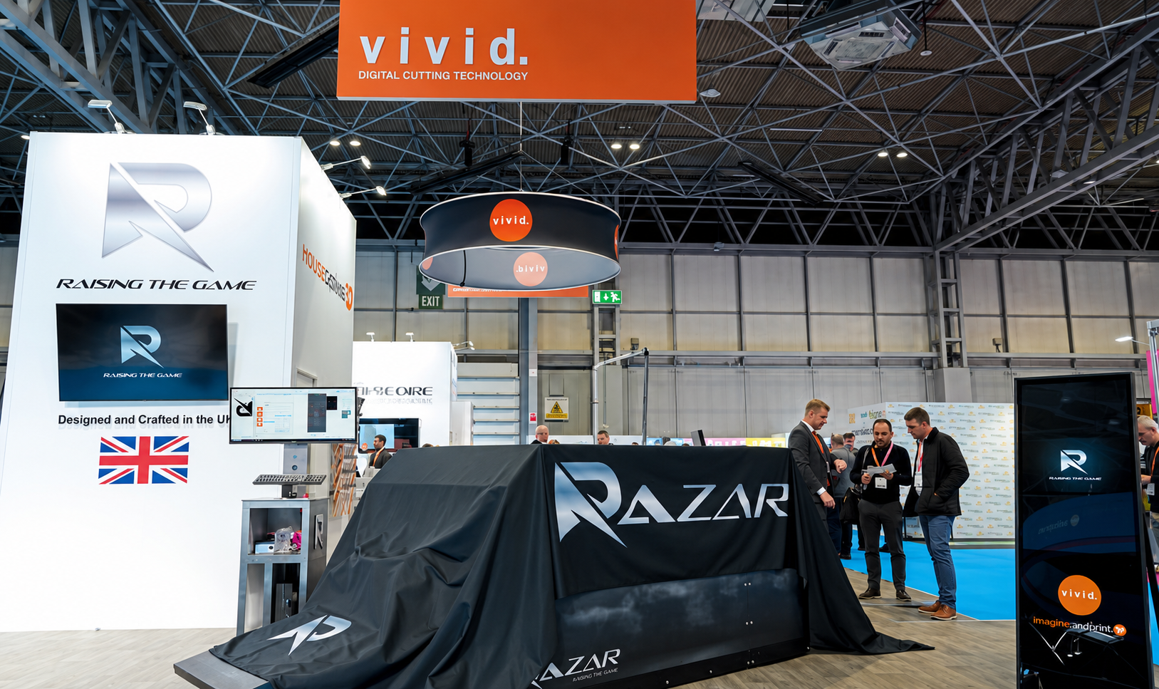 Vivid Laminating Technologies va avea din nou o prezență numeroasă  la The Print Show anul acesta, în încercarea de a promova  și prezenta în continuare soluția sa de finisare Razar.