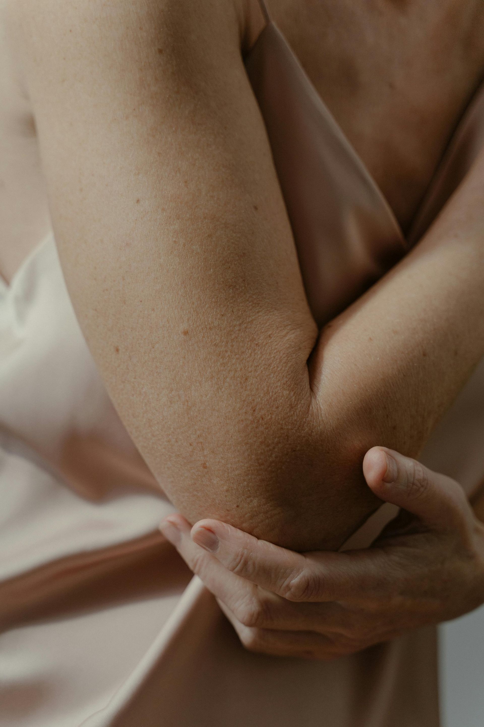 Shockwave therapy for tennis elbow and golfers elbow at Hove Shockwave clinic Brighton and Hove