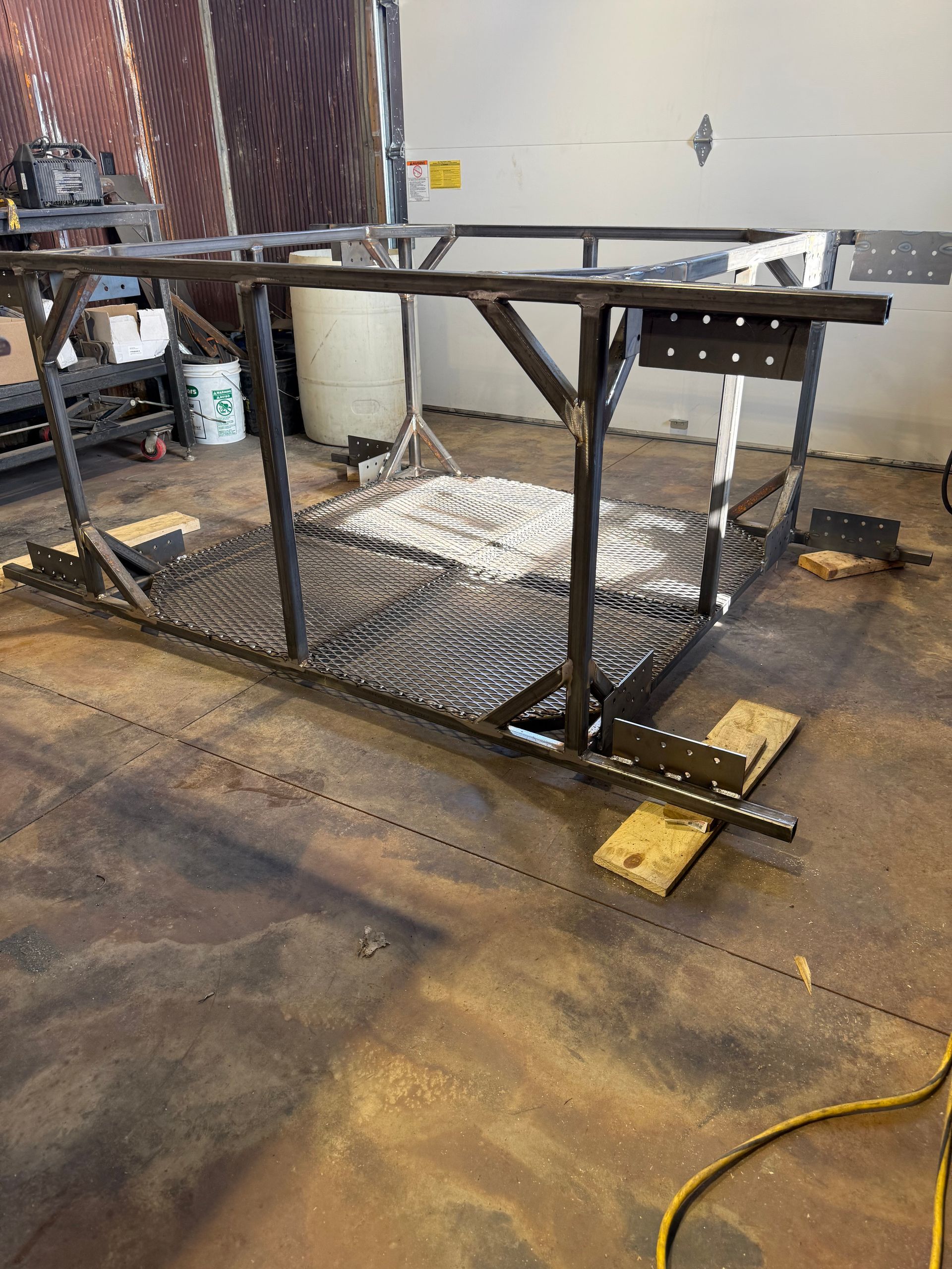 welded deer stand base
